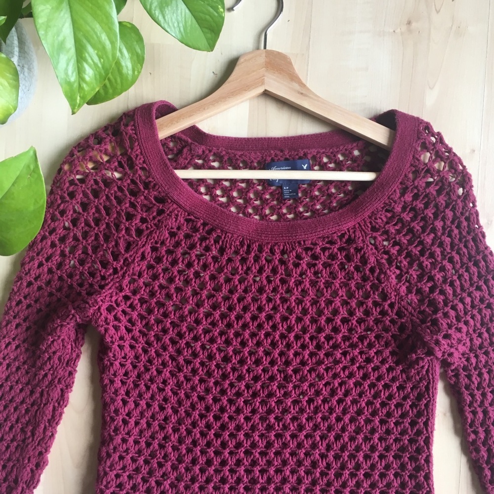 AMERICAN EAGLE Open Knit Weave Sweater Maroon S